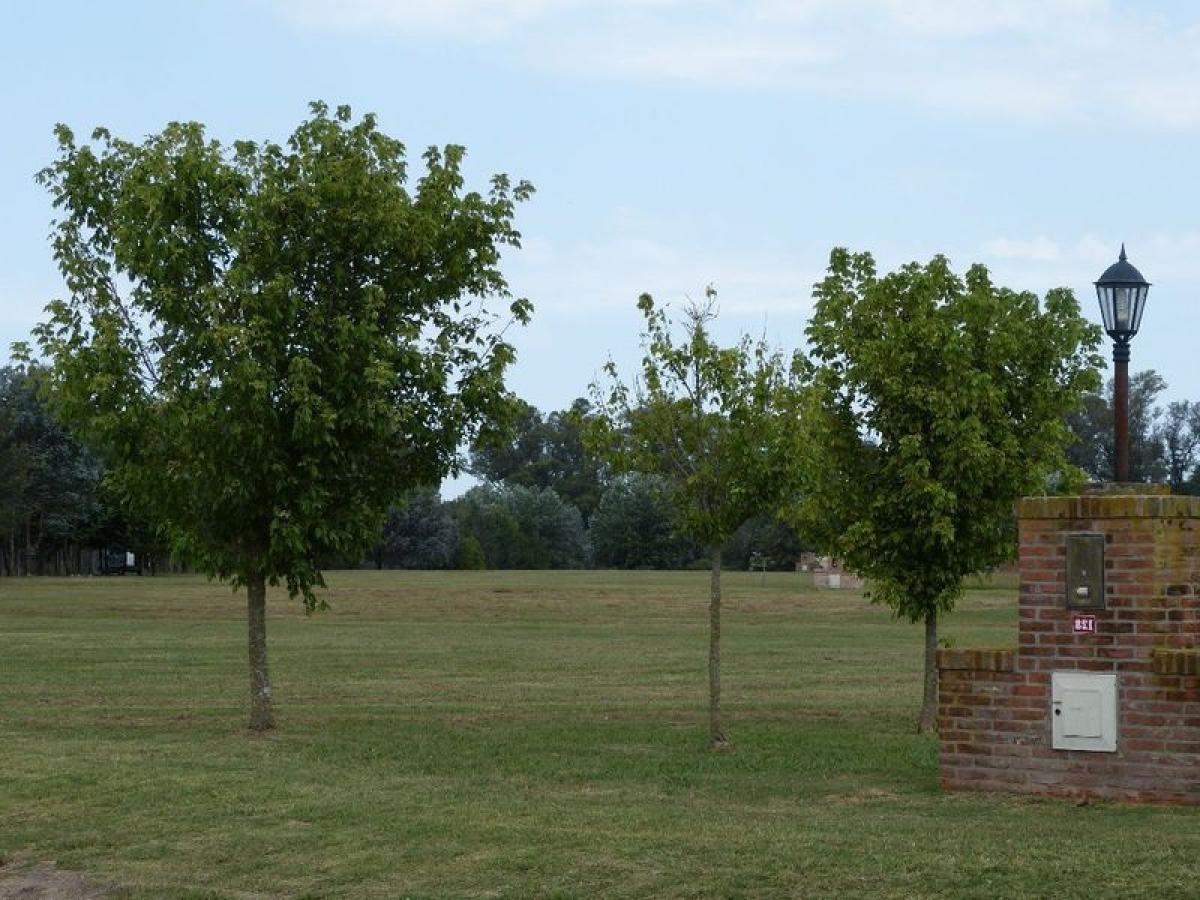 Terreno en Luján, Argentina No. 40975