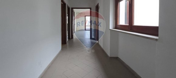 6-Zimmer Wohnung in Pescara, Italy, Nr. 15503 4