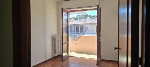 6-Zimmer Wohnung in Pescara, Italy, Nr. 15503 30