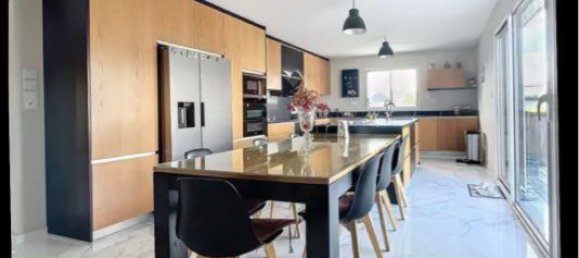 Вилла с 4 спальнями в Монтаржи, Франция № 323141 2