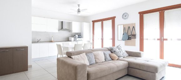 2 bedrooms Apartment in Cesena, Italy No. 283744 2