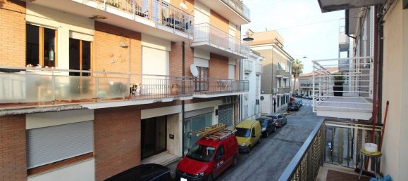 6 Schlafzimmer Haus in Civitanova Marche, Italy, Nr. 351495 10