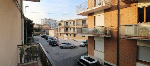 6 Schlafzimmer Haus in Civitanova Marche, Italy, Nr. 351495 9