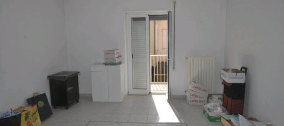 4 rooms Apartment in Ragusa, Italy No. 67086 3