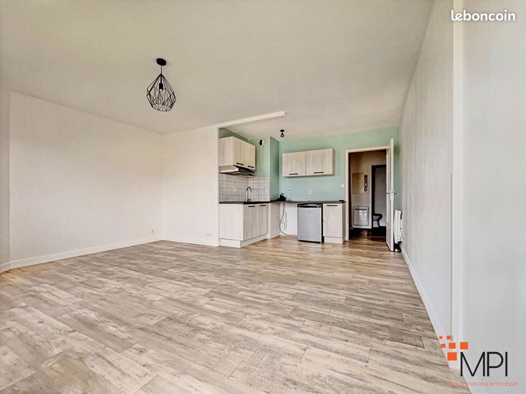 1 غرف نوم شقة في Pace, France رقم 199679