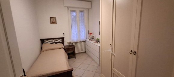 3 rooms Apartment in Piacenza, Italy No. 173307 5