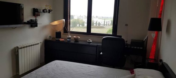 1 bedroom Apartment in Rome, Italy No. 252446 4