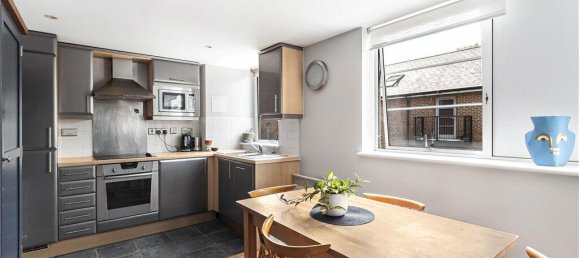 1 bedroom Apartment in London, United Kingdom No. 8742 5