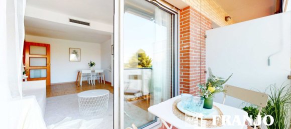 Apartamento de 3 dormitorios en Barcelona, Spain No. 135515 3