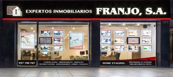 Apartamento de 3 dormitorios en Barcelona, Spain No. 135515 30