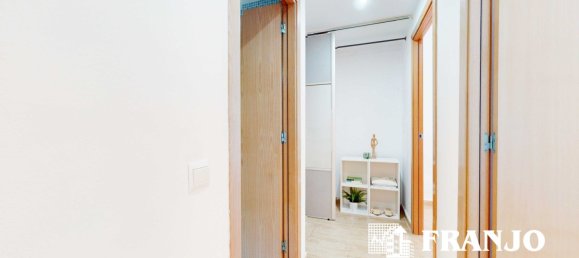 Apartamento de 3 dormitorios en Barcelona, Spain No. 135515 20