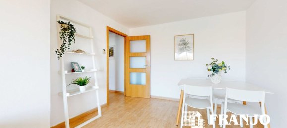 Apartamento de 3 dormitorios en Barcelona, Spain No. 135515 8