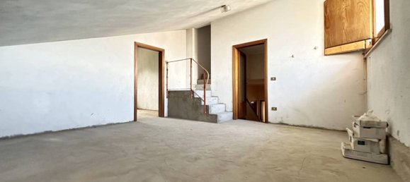 Villa T6 em Ravenna, Italy N.º 142565 13