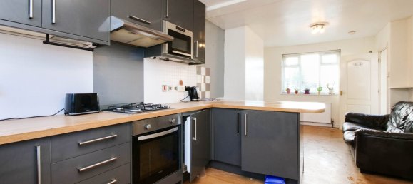 3 bedrooms House in York, United Kingdom No. 2357 6