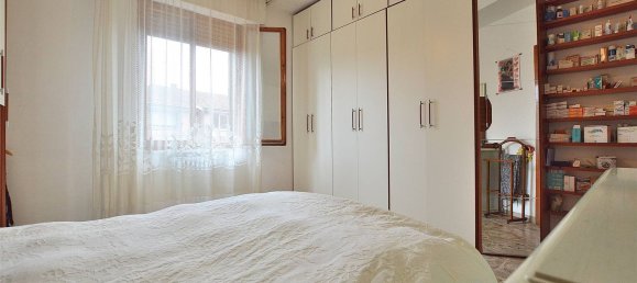 4 rooms Apartment in Monteriggioni, Italy No. 223390 12