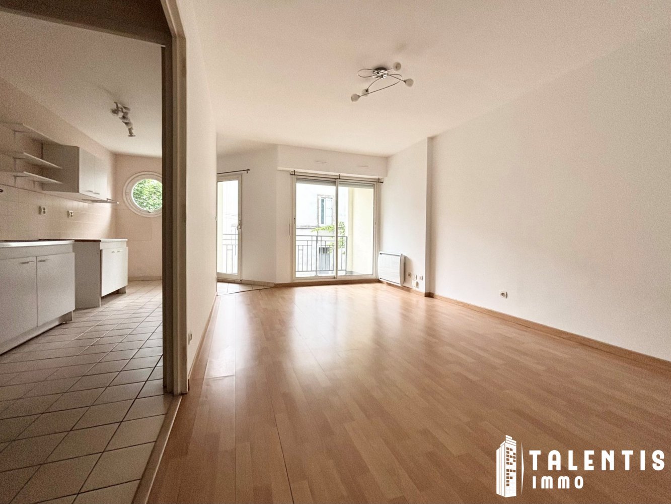 Квартира с 1 спальней в Нант, Франция № 284097