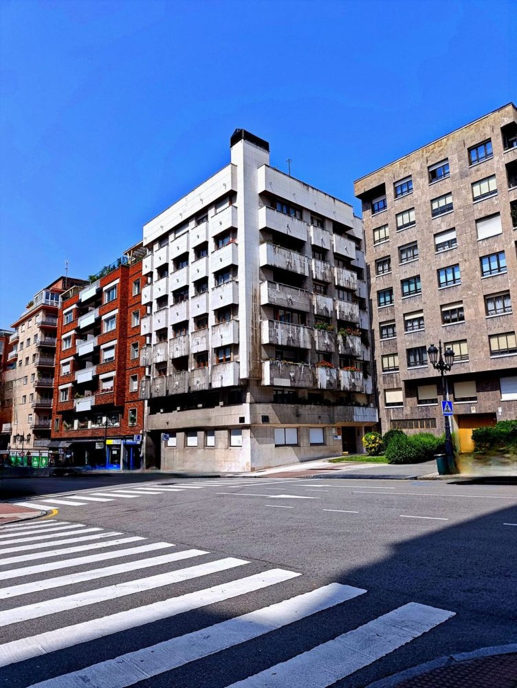  مكتب في Oviedo, Spain 143متر مربع رقم 149751