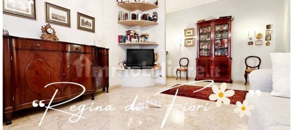 2 Schlafzimmer Wohnung in Genoa, Italy, Nr. 329867 10