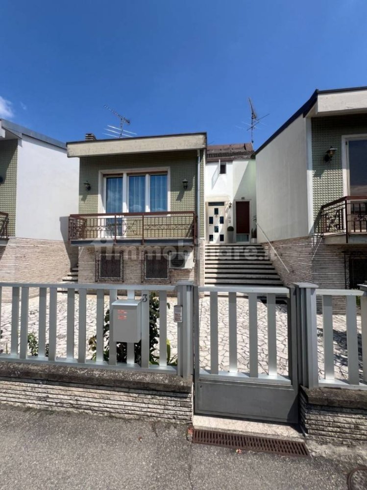 Casa T3 em Asola, Italy N.º 275271