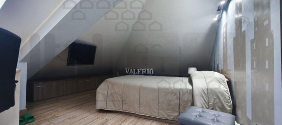 Квартира с 4 комнатами в Мессина, Италия № 112763 7