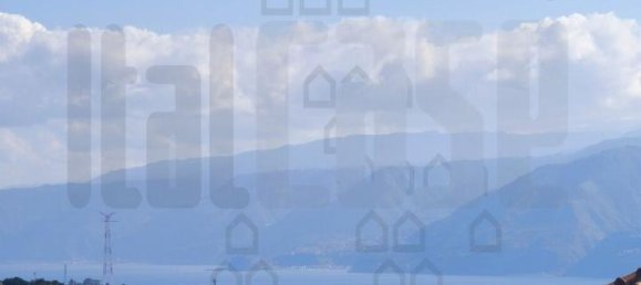 Квартира с 4 комнатами в Мессина, Италия № 112763 15