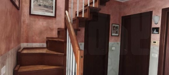 Квартира с 4 комнатами в Мессина, Италия № 112763 4