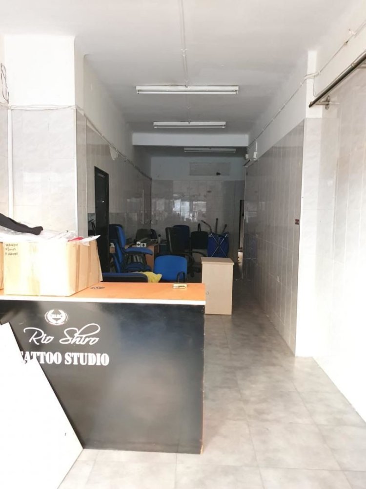 105m² Commercial property in Les Roquetes, Spain No. 84023