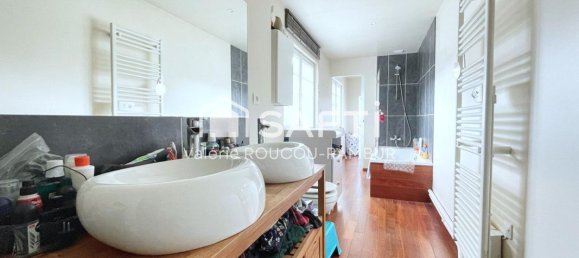 3 bedrooms House in Croix, France No. 258303 6