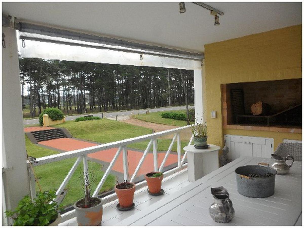 3 bedrooms Apartment in Maldonado, Uruguay No. 10461