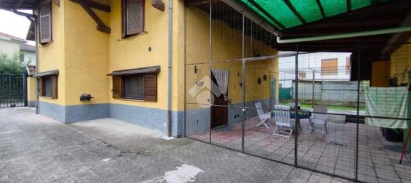 2 bedrooms House in Vigevano, Italy No. 207118 21