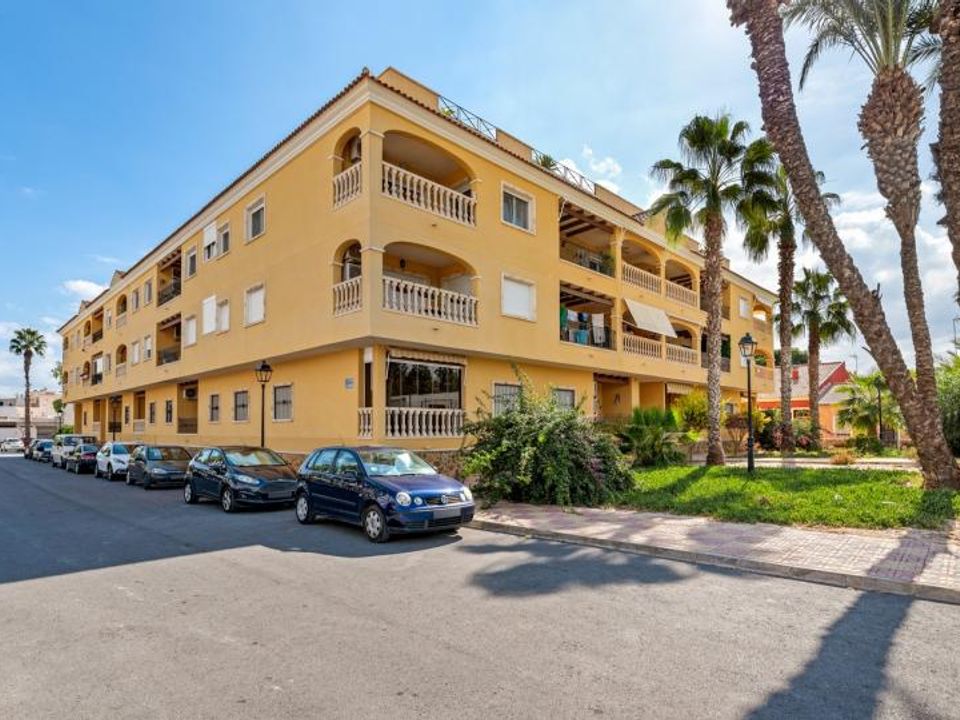 3 bedrooms Apartment in Jacarilla, Spain No. 183107