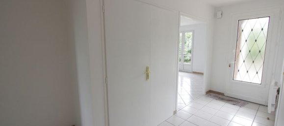 3 Schlafzimmer Haus in Echire, France, Nr. 301627 5