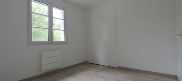 3 Schlafzimmer Haus in Echire, France, Nr. 301627 11