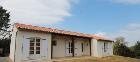 3 Schlafzimmer Haus in Echire, France, Nr. 301627 2