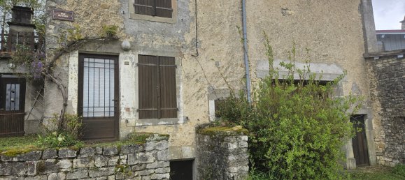 Casa de 2 dormitorios en Les Thons, France No. 65911 12