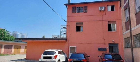 2 rooms Apartment in Soliera, Italy No. 265816 3