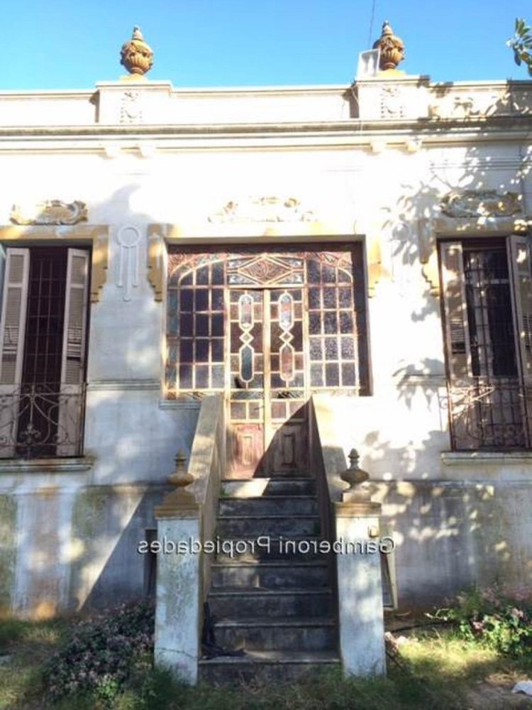 Casa de 7 dormitorios en Montevideo, Uruguay No. 2975