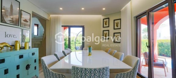 Villa de 4 dormitorios en Quarteira, Portugal No. 103865 5
