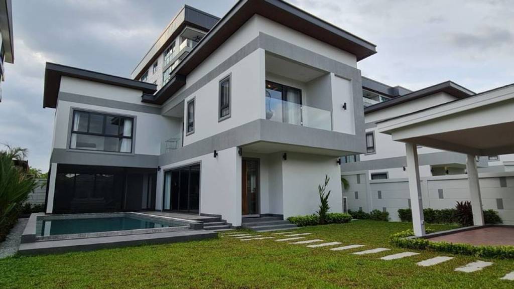 4 chambres Villa à Pattaya, Thailand No. 61676