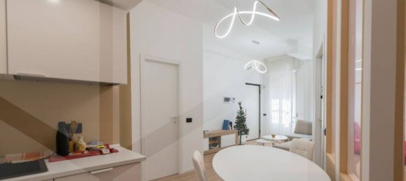 1 bedroom Apartment in Milan, Italy No. 265231 3