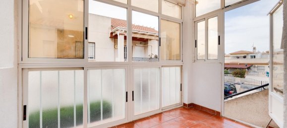 2 bedrooms Bungalow in Alicante, Spain No. 174600 2