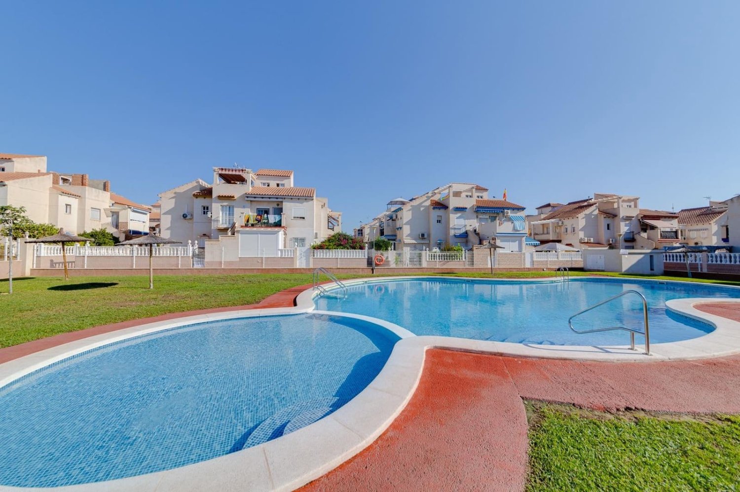 2 bedrooms Bungalow in Alicante, Spain No. 174600