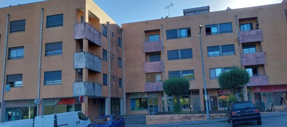 1 bedroom Apartment in Fervenca, Portugal No. 34173 4