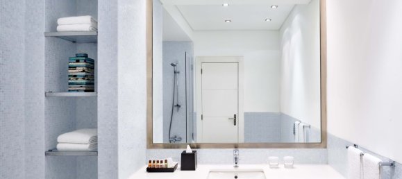 3 bedrooms Hotel in Cascais, Portugal No. 131137 13