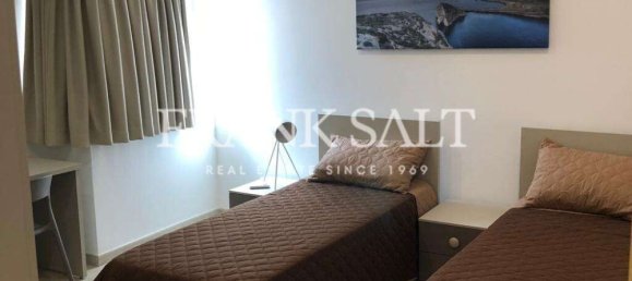 3 bedrooms Penthouse in Sliema, Malta No. 9144 19