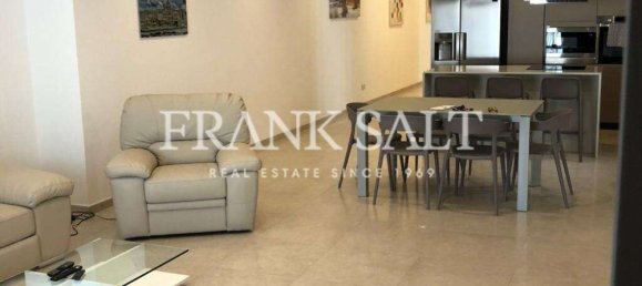 3 bedrooms Penthouse in Sliema, Malta No. 9144 3