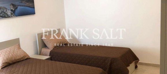 3 bedrooms Penthouse in Sliema, Malta No. 9144 18