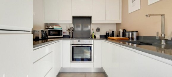 1 bedroom Apartment in South Croydon, United Kingdom No. 4881 24