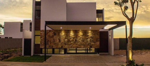 4 bedrooms House in Merida, Mexico No. 158204 2