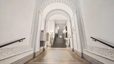 Квартира с 5 комнатами в Альзергрунд, Австрия № 193228